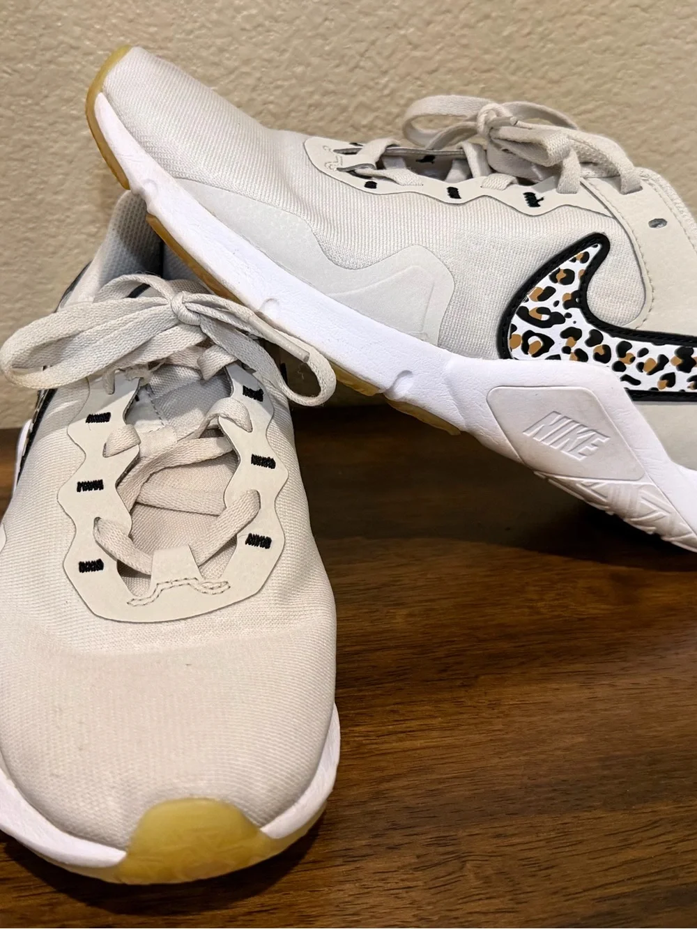 Nike Legend Essential 2 Premium Leopard Training Shoes Women’s Size 8 🐆